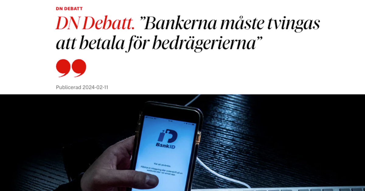 Citat om att banker ska betala för bedrägerier över en person som håller en telefon med BankID-applikation